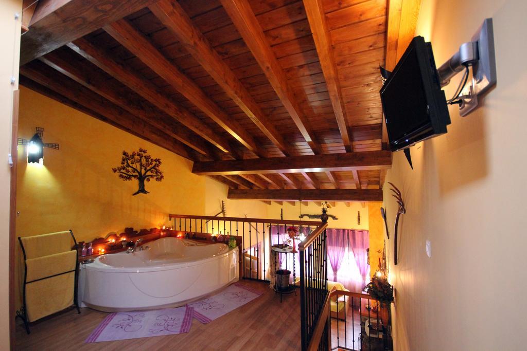 Casa Rural Luna Rosa Lancharejo Екстер'єр фото
